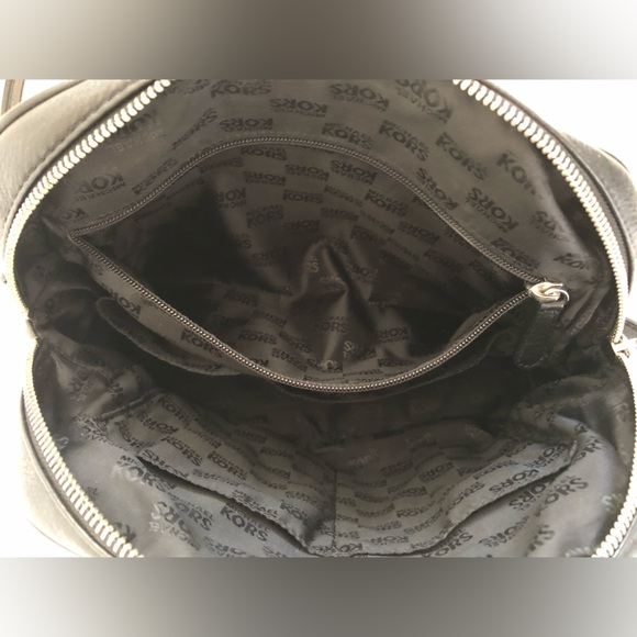 Michael Kors Black White Pebbled Leather Medium Knox Tassel Satchel. - Picture 13 of 15